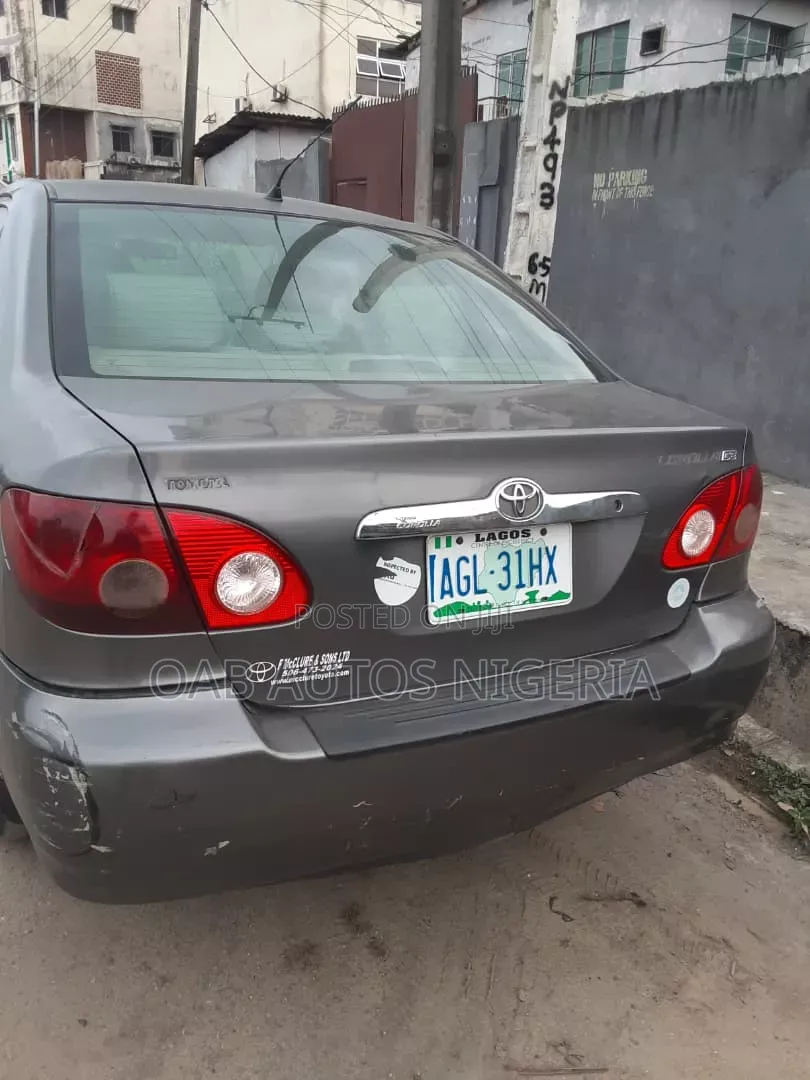 Toyota Corolla 2007 Gray