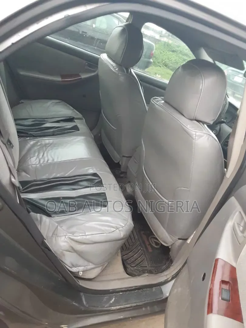 Toyota Corolla 2007 Gray