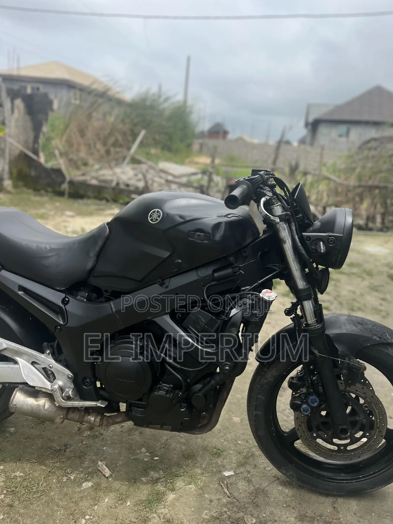 Yamaha 2010 Black
