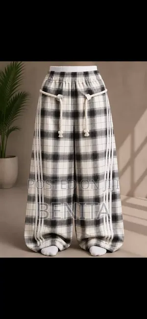 Baggy Plaid Wide Leg Pants - Streetwear - Unisex - ₦ - Lagos