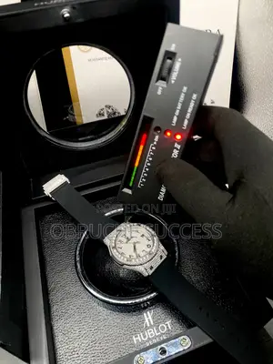 VVS Moissanite Diamond Hublot Wristwatch