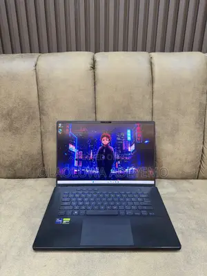 Laptop Asus ROG Zephyrus M16 32GB Intel Core i9 SSD 2T