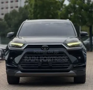 Toyota Highlander 2024 Black