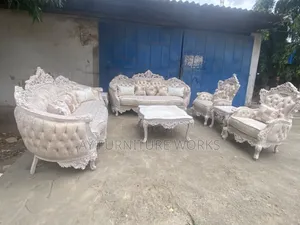 Luxurious Classic Royal Sofa Set