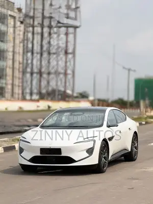 New Avatr 12 2025 White