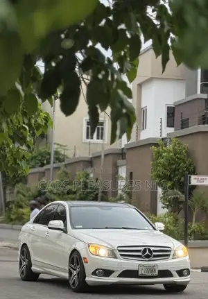 Mercedes-Benz C300 Sport Sedan AWD (3.0L 6cyl 7A) 2008 White