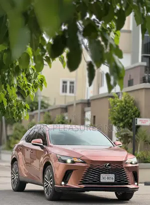 Lexus RX 2024 Orange