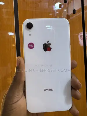Apple iPhone XR 128 GB White