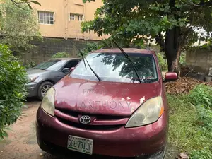 Toyota Sienna XLE AWD 2006 Red