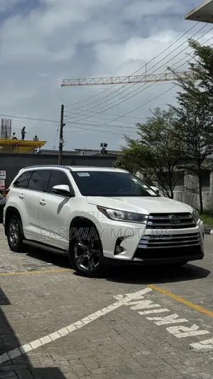 Toyota Highlander Limited Platinum 4x2 V6 (3.5L 6cyl 8A) 2018 White