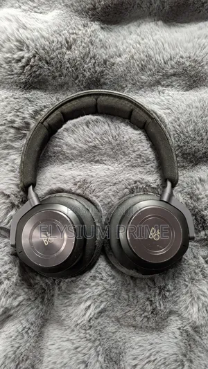Bang Olufsen Beoplay H9 3rd Gen