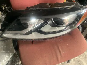 Head Light Volkswagen Passat CC 2013