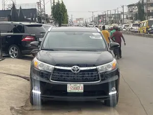 Toyota Highlander Limited 4dr SUV AWD (3.5L 6cyl 6A) 2015 Black