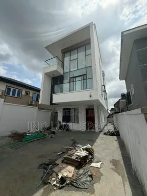 5bdrm Duplex in Magodo Isheri for sale