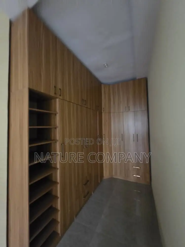 5bdrm Duplex in Omole Phase 2 for rent