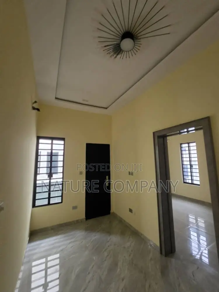 5bdrm Duplex in Omole Phase 2 for rent