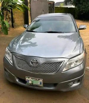 Toyota Camry 2011 Gray