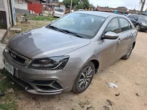 Geely Emgrand X7 2022 Gray