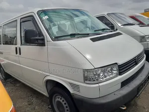 Volkswagen Transporter 2004 White