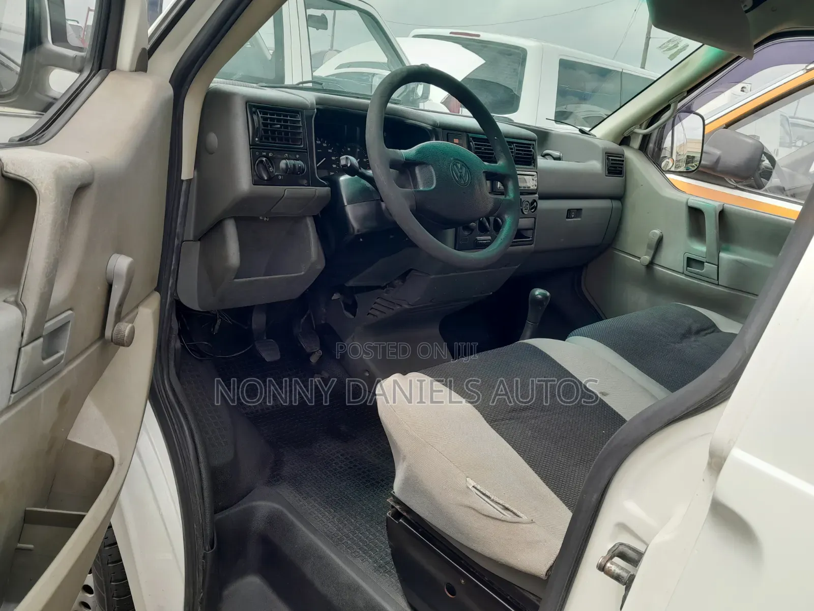 Volkswagen Transporter 2004 White