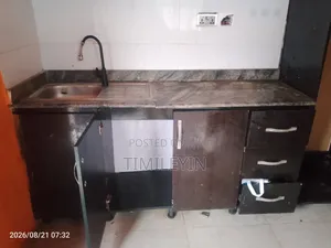 Kitchen Cabinet With Washing Basin