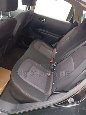 Nissan Rogue S 2011 Black