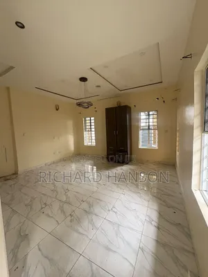 Studio Apartment in Orchid (Not1Bed), Chevron for rent