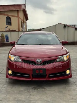 Toyota Camry SE 4dr Sedan (2.5L 4cyl 6A) 2013 Red