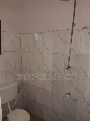 1bdrm Room & Parlour in Agbor Road Bypass, Benin City for rent