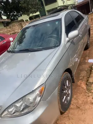 Toyota Camry 2004 Gray