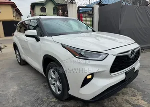 Toyota Highlander 2021 White