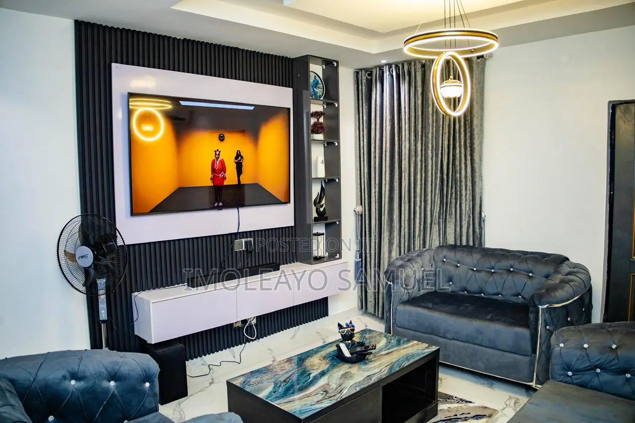 A Luxury 2 Bedroom Apartment