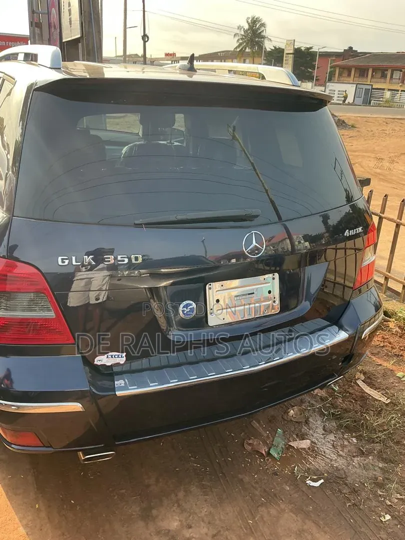 Mercedes-Benz GLK-Class 2010 Black