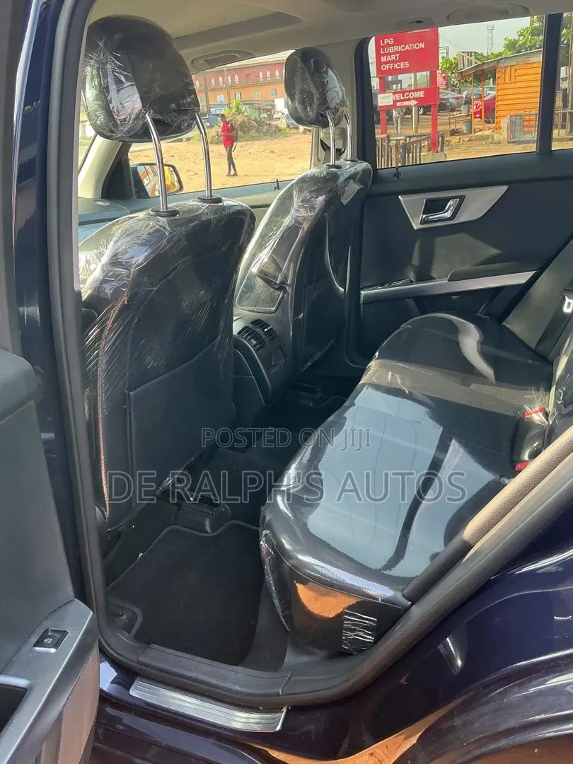 Mercedes-Benz GLK-Class 2010 Black