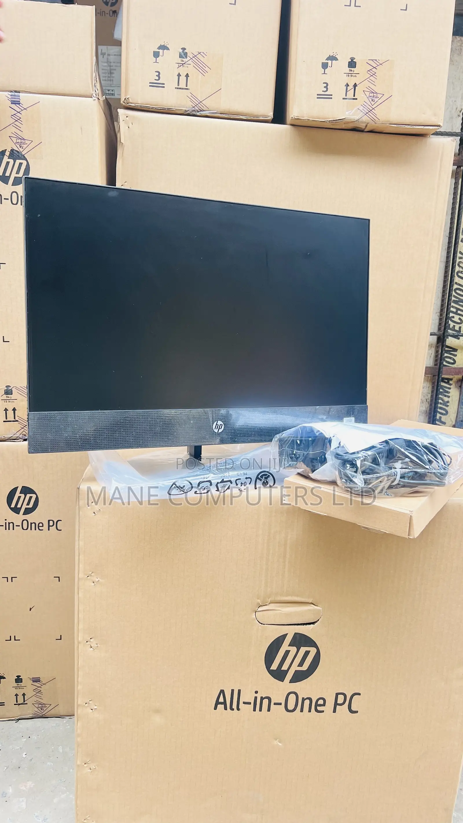 New Desktop Computer HP ProOne 600 8GB Intel Core i3 SSD 256GB