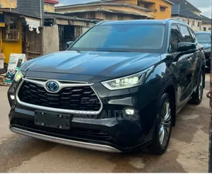 Toyota Highlander Platinum AWD 2023 Black