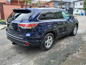Toyota Highlander Limited 4dr SUV (3.5L 6cyl 6A) 2015 Blue