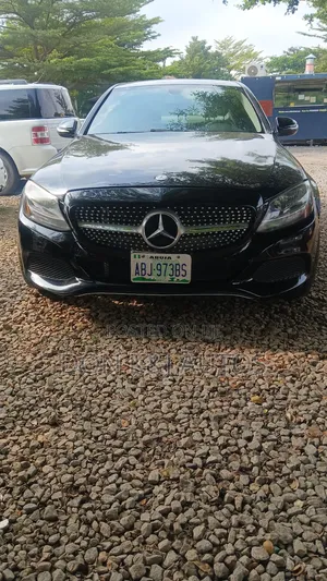 Mercedes-Benz C300 Base AWD 4Matic Sedan (2.0L 4cyl 7A) 2015 Black