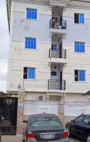 8bdrm Block of Flats in Peace Estate Ago for sale