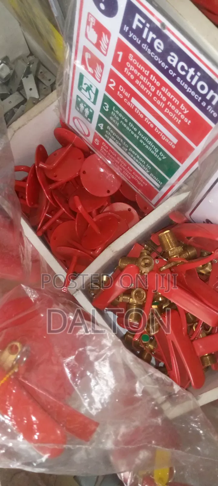 CO2 Hanger for Fire Extinguisher
