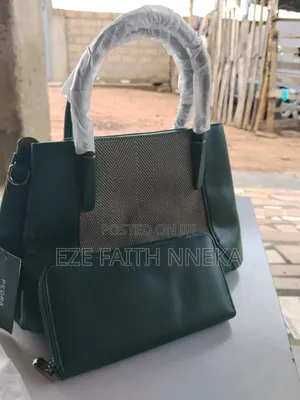 Pedra Two in One Handbag