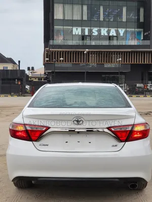Toyota Camry 2017 White
