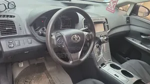 Toyota Venza LE 2013 Matt Black