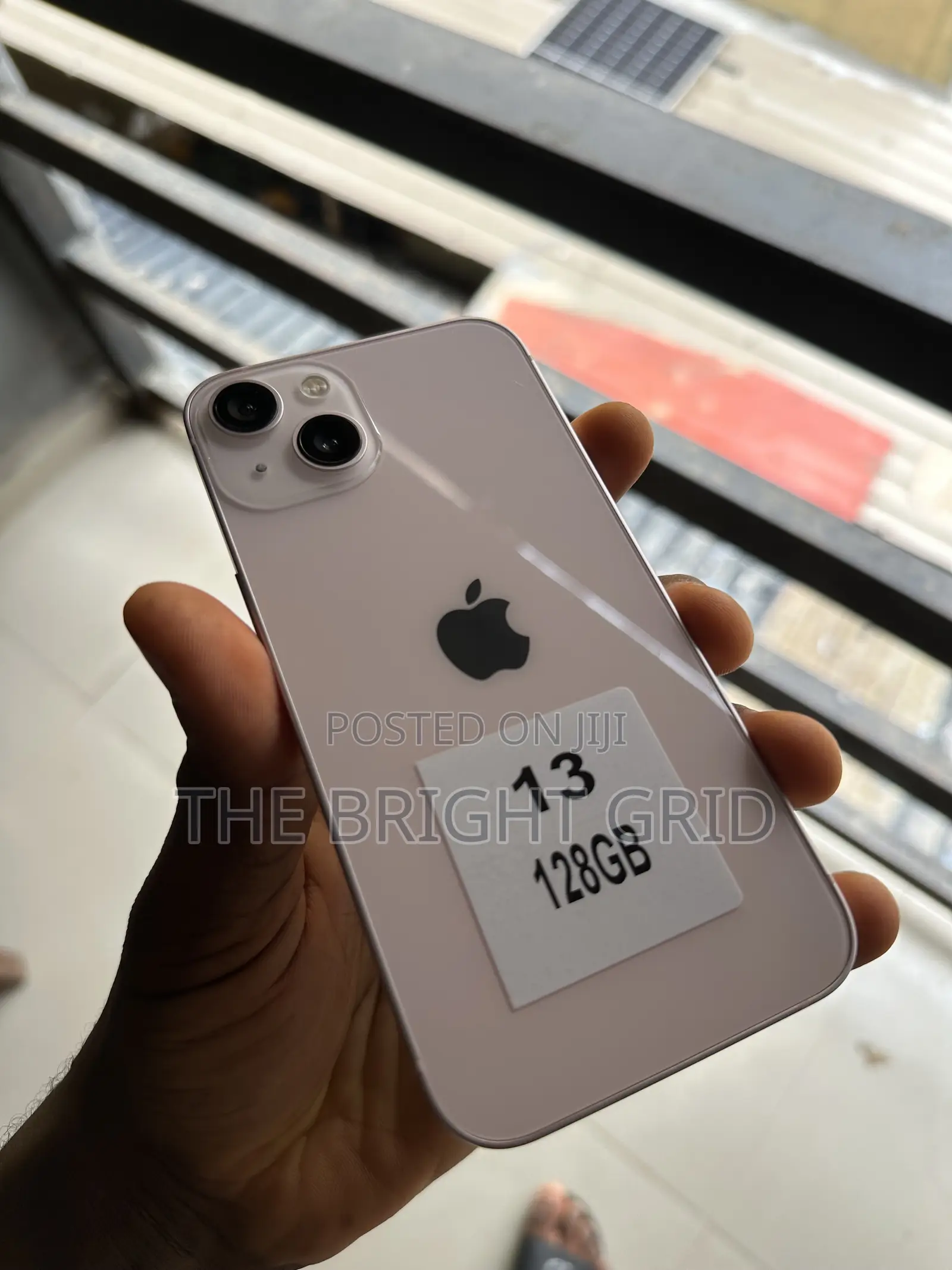 Apple iPhone 13 128 GB Pink