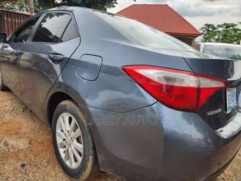 Toyota Corolla 2015 Blue