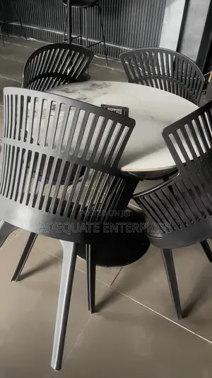 Used Dinning Chair and Table Set