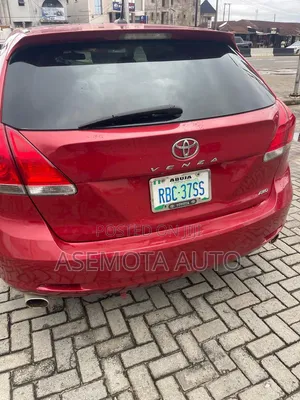 Toyota Venza 2010 Red