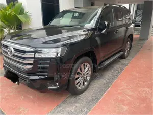 Toyota Land Cruiser 79 Series 2022 Black