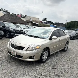 Toyota Corolla 2009 Gold