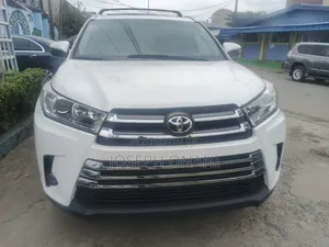 Toyota Highlander Limited 4dr SUV AWD (3.5L 6cyl 6A) 2014 White